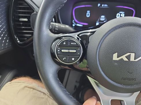 Certified 2023 Kia Soul EX image 21