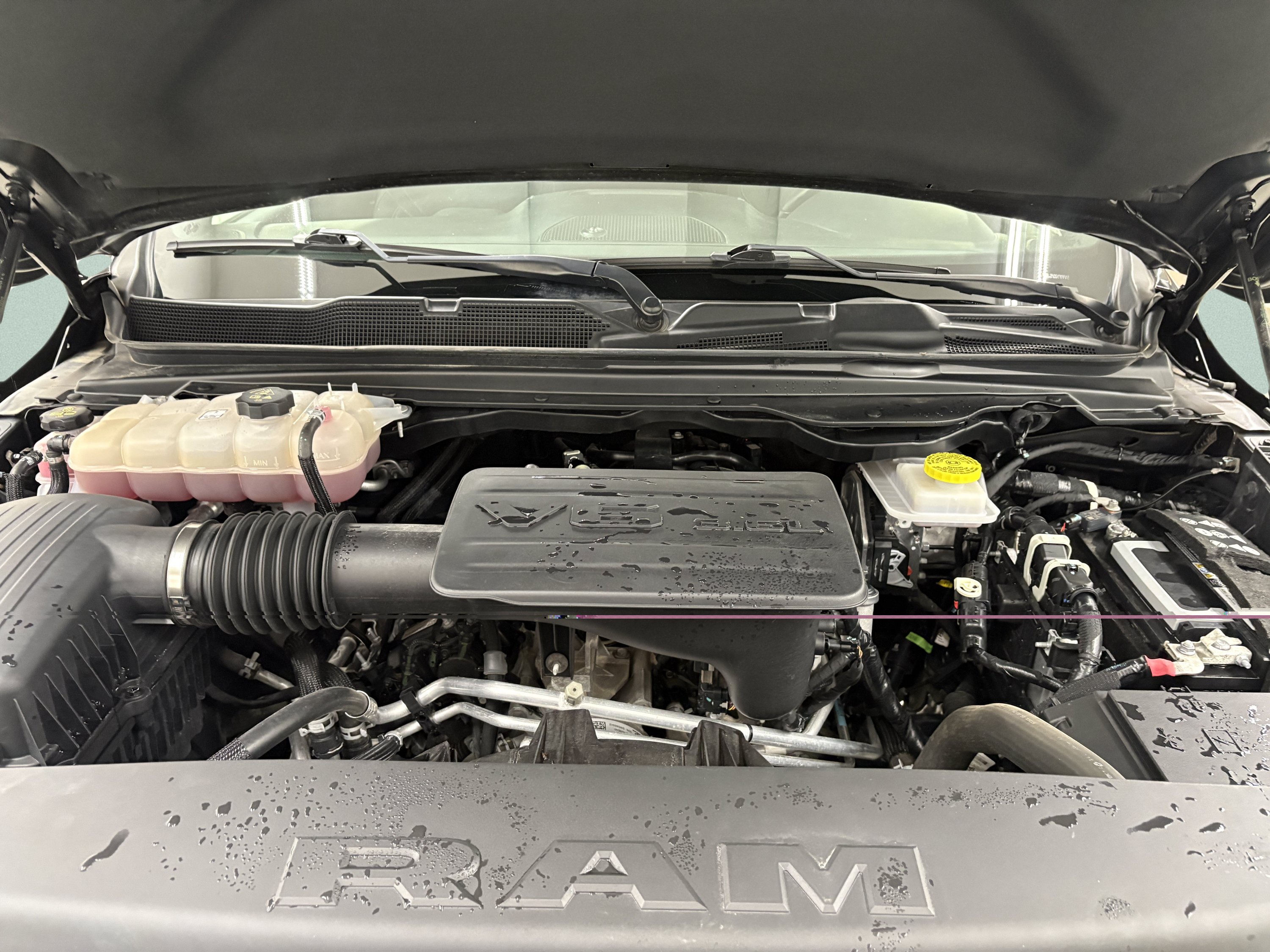 Used 2025 RAM 1500 Tradesman AWD/4WD image 8