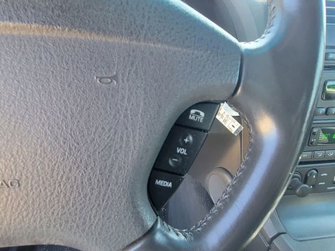 Used 2002 Ford Thunderbird RWD image 15