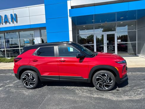 New 2026 Chevrolet TrailBlazer RS w/ Convenience Package AWD/4WD image 2