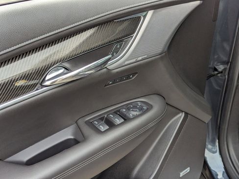 Used 2020 Cadillac XT6 Sport image 15