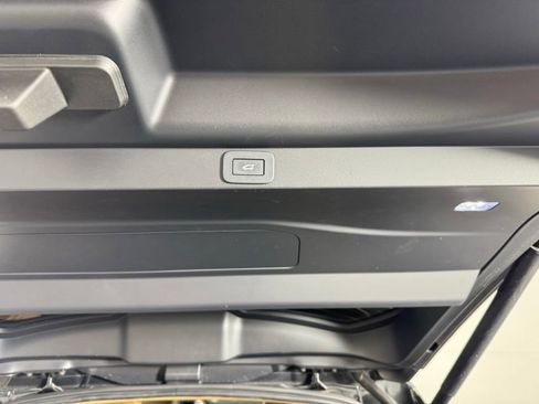 Used 2024 Land Rover Range Rover SE AWD/4WD image 28