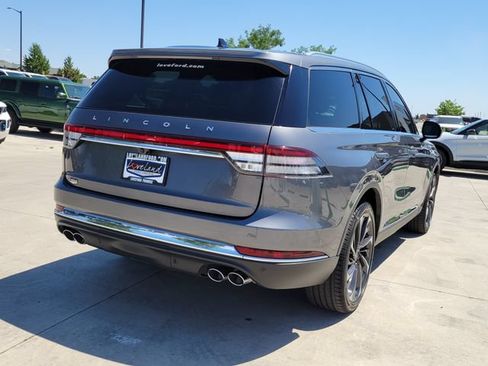 Certified 2023 Lincoln Aviator Reserve w/ Equipment Group 201A AWD/4WD image 3