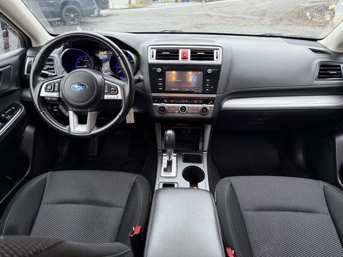 Used 2017 Subaru Outback 2.5i Premium image 24