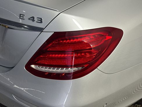 Used 2018 Mercedes-Benz E 43 AMG 4MATIC Sedan image 34