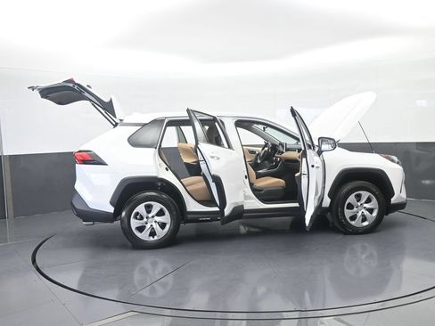 Used 2025 Toyota RAV4 LE FWD image 72