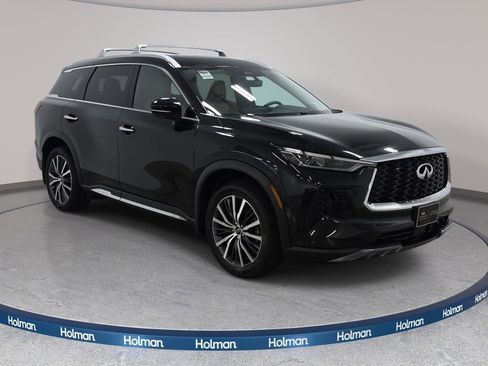 Certified 2023 INFINITI QX60 Sensory w/ Vision Package AWD/4WD image 3