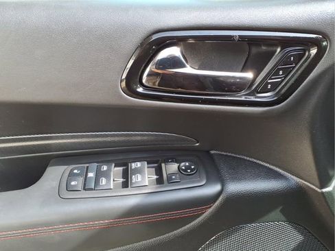 Used 2024 Dodge Durango GT image 11