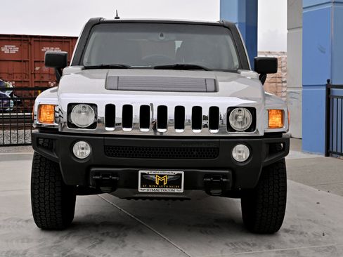Used 2006 HUMMER H3 image 10