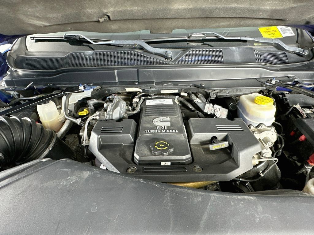 Used 2019 RAM 2500 Laramie AWD/4WD image 32