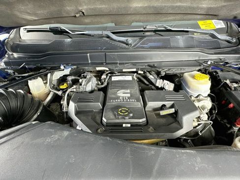 Used 2019 RAM 2500 Laramie AWD/4WD image 32