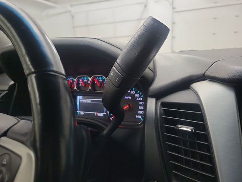 Used 2020 GMC Yukon XL SLT w/ Open Road Package image 31