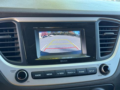 Used 2020 Hyundai Accent SE image 37