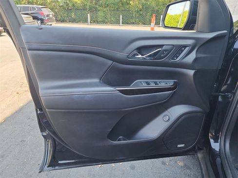 Used 2023 GMC Acadia AT4 w/ Technology Package image 23