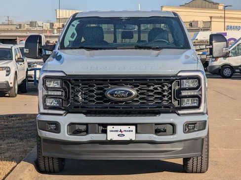 New 2026 Ford F250 Lariat w/ Black Appearance Package image 7