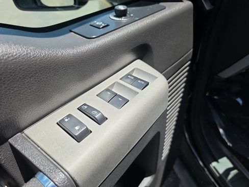 Used 2015 Ford F250 Lariat AWD/4WD image 15
