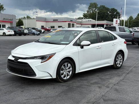 Used 2023 Toyota Corolla LE FWD image 26