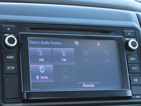 Used 2014 Toyota Tacoma 2WD Regular Cab image 21