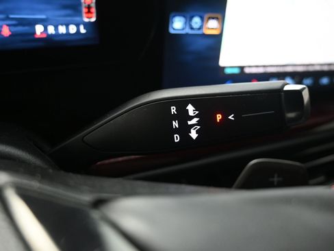 Used 2024 Chevrolet Traverse RS w/ LPO, Floor Liner Package image 19