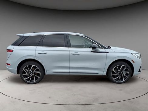 New 2026 Lincoln Corsair Grand Touring image 10