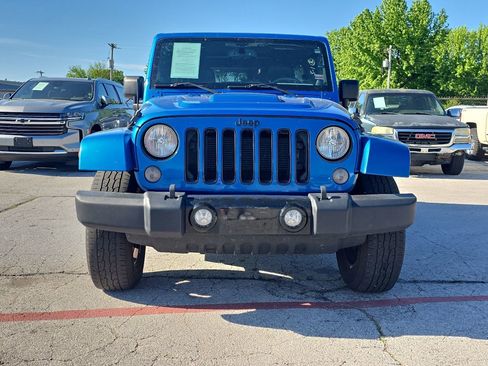 Used 2014 Jeep Wrangler Unlimited Sahara AWD/4WD image 2