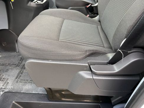 Used 2018 Ford Transit 350 XL RWD image 11