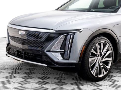 Certified 2024 Cadillac Lyriq Luxury w/ LPO, Floor Liner Package image 40