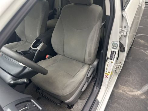 Used 2015 Toyota Prius Two image 15