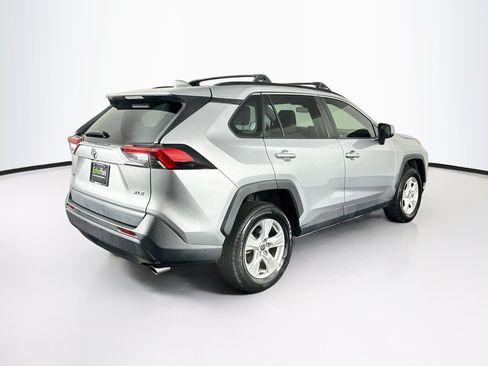 Used 2021 Toyota RAV4 XLE FWD image 9