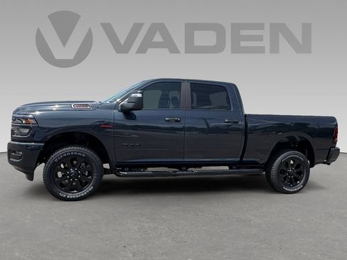 New 2026 RAM 2500 Big Horn AWD/4WD image 7