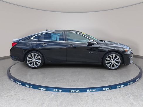 Used 2016 Chevrolet Malibu Premier w/ Driver Confidence Package II FWD image 5