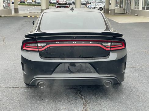 Used 2017 Dodge Charger R/T image 4