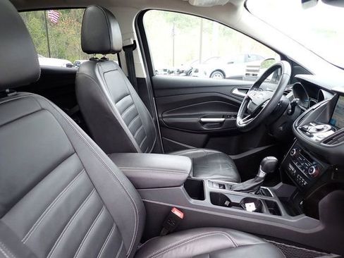 Used 2018 Ford Escape Titanium w/ Ford Safe & Smart Package AWD/4WD image 10