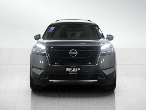 Used 2023 Nissan Pathfinder SL w/ SL Premium Package image 8