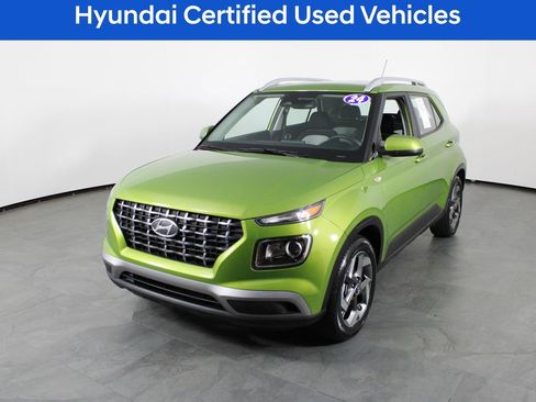Certified 2024 Hyundai Venue SEL image 2