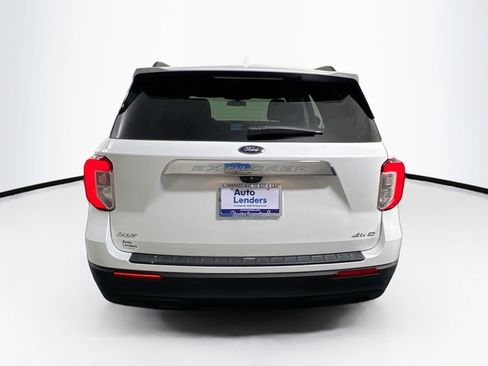 Used 2022 Ford Explorer XLT AWD/4WD image 6