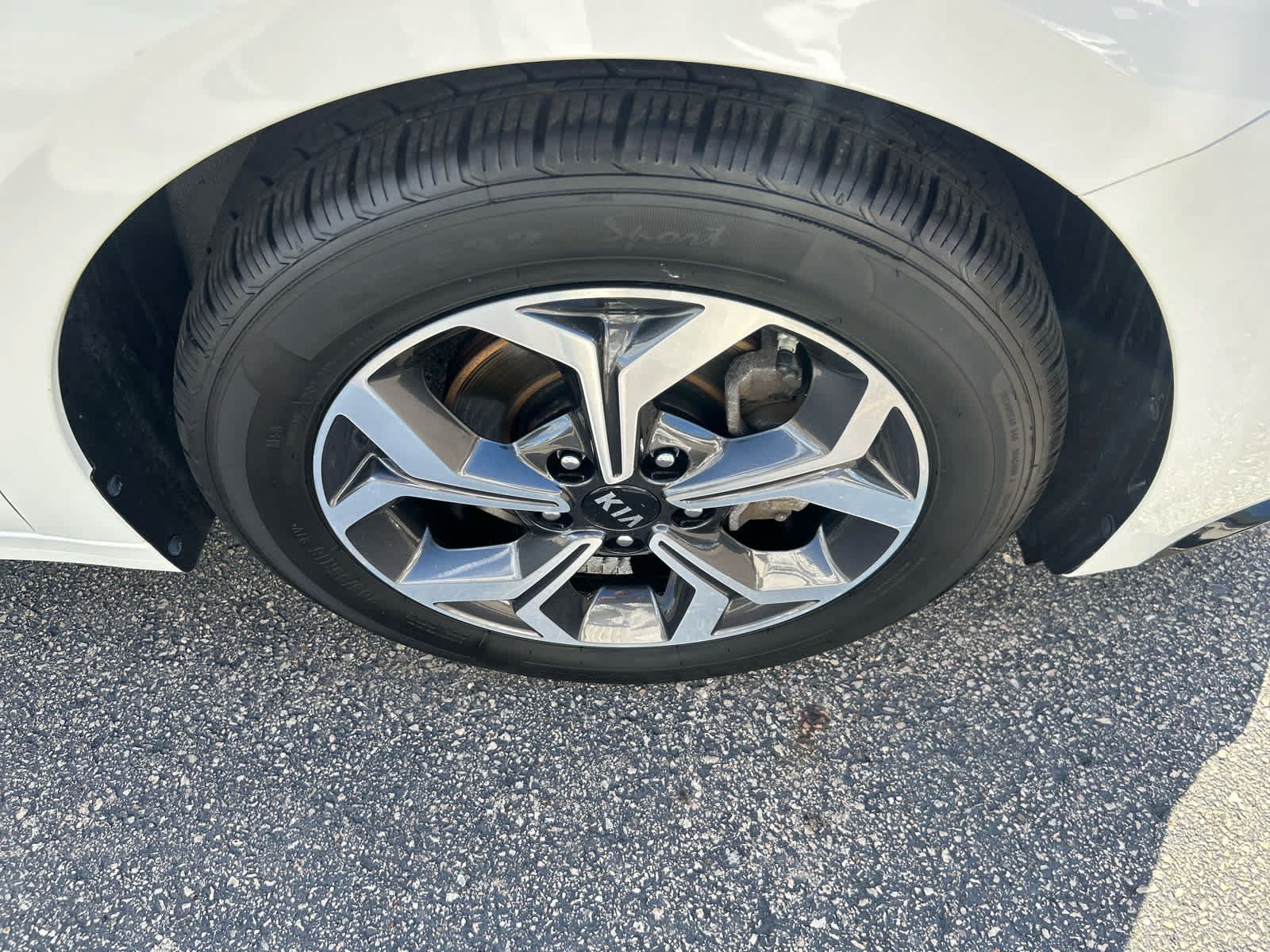 Used 2020 Kia Forte LXS FWD image 9