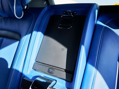 Used 2023 Rolls-Royce Cullinan Black Badge w/ Driver's Package image 54