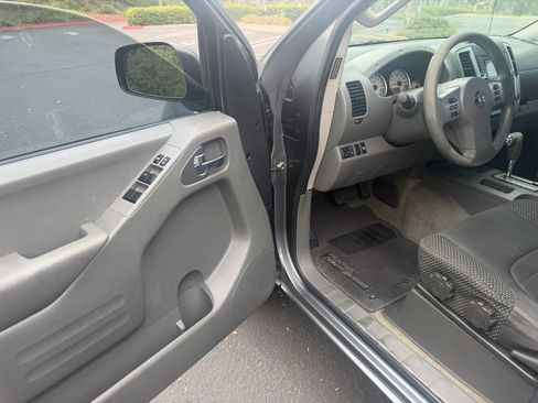 Used 2017 Nissan Frontier Desert Runner RWD image 10
