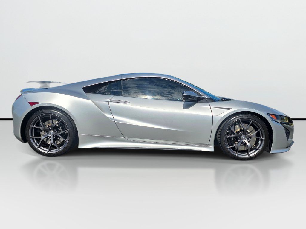 Used 2017 Acura NSX AWD/4WD image 6