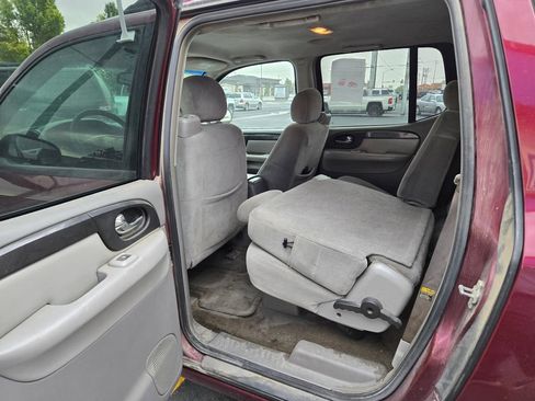 Used 2005 GMC Envoy XL SLE RWD image 11