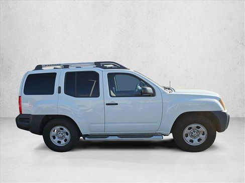 Used 2013 Nissan Xterra X image 4