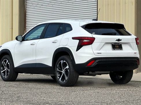 New 2026 Chevrolet Trax RS w/ Driver Confidence Package image 4
