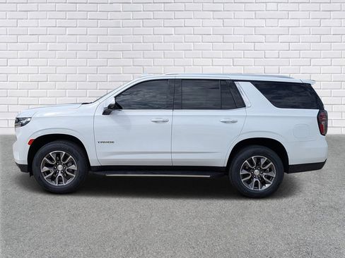 Used 2022 Chevrolet Tahoe LT w/ LT Signature Plus Package RWD image 2