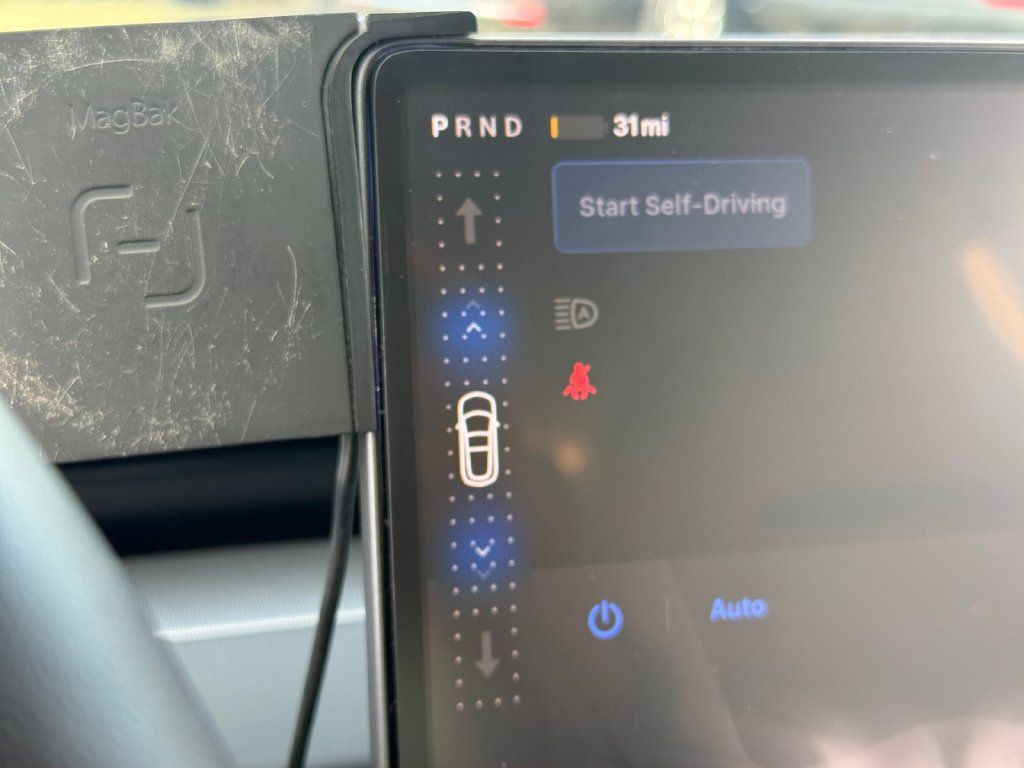 Used 2024 Tesla Model 3 Performance AWD/4WD image 27