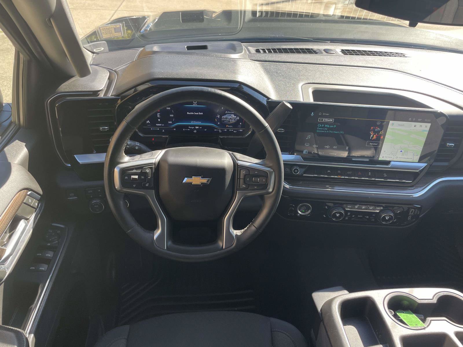 Used 2024 Chevrolet Silverado 1500 LT w/ Z71 Off-Road Package AWD/4WD image 13