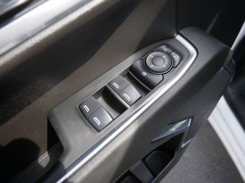 Used 2024 GMC Sierra 1500 SLE w/ Preferred Package image 14