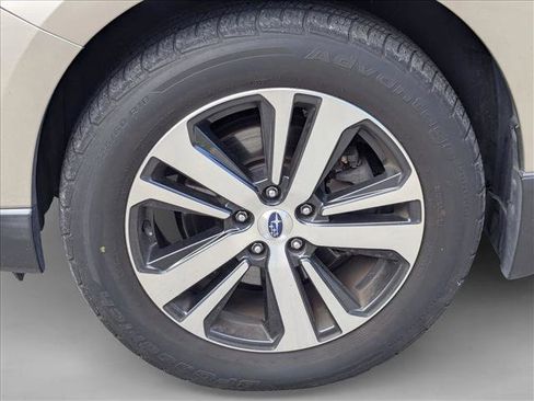 Used 2019 Subaru Outback 2.5i Limited image 21