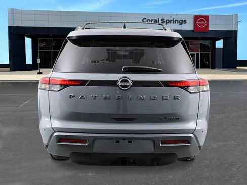 New 2026 Nissan Pathfinder Platinum w/ Cargo Package FWD image 4