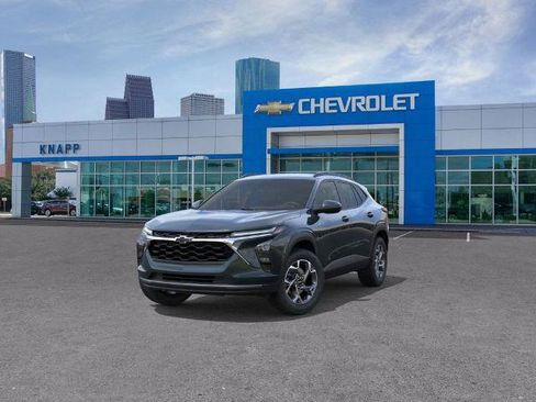 New 2026 Chevrolet Trax LT FWD image 8